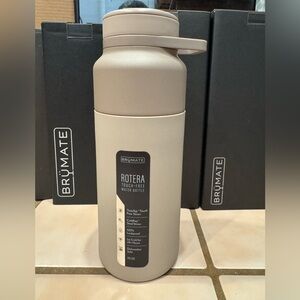 BrüMate Rotera 35oz - Mocha